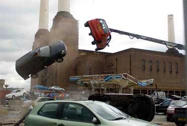 RA.One Movie: Shahrukh Khan to creates a Car Crash Amazing Scene